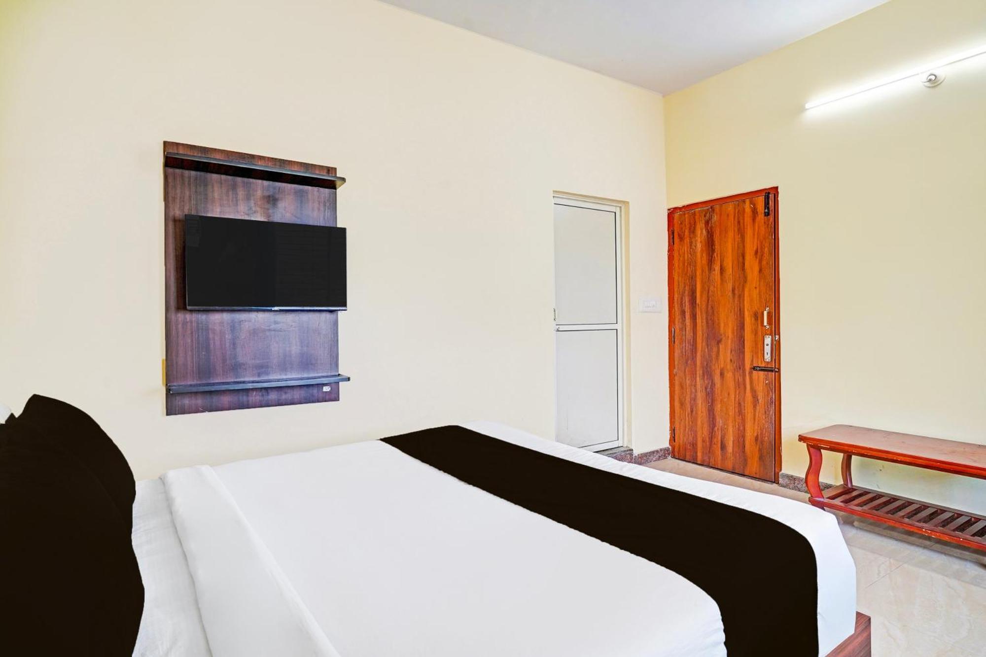 Super Hotel O Srigandhakavalu Formerly Chamundeshwari Lodging Jālahalli Kültér fotó