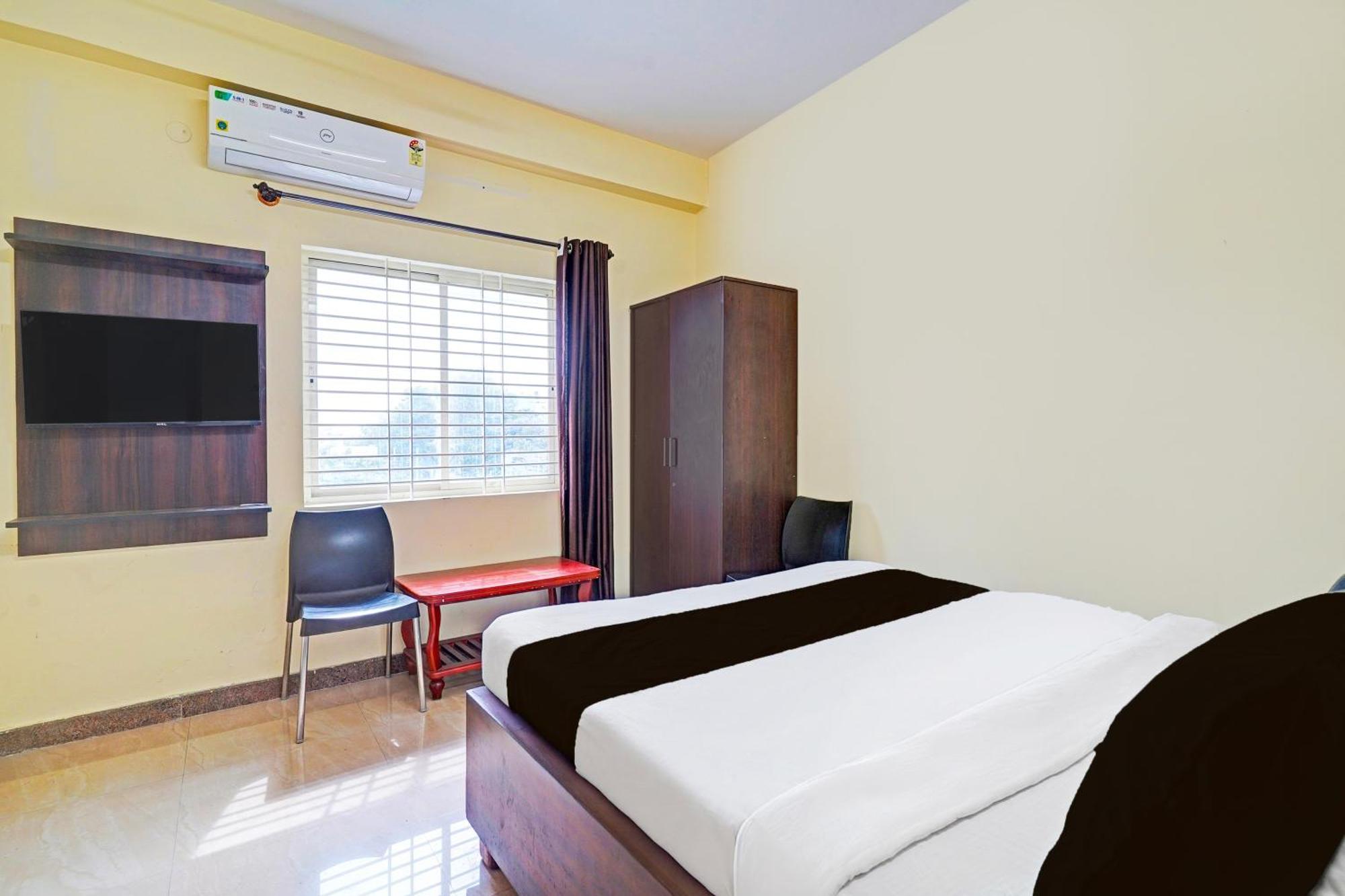 Super Hotel O Srigandhakavalu Formerly Chamundeshwari Lodging Jālahalli Kültér fotó