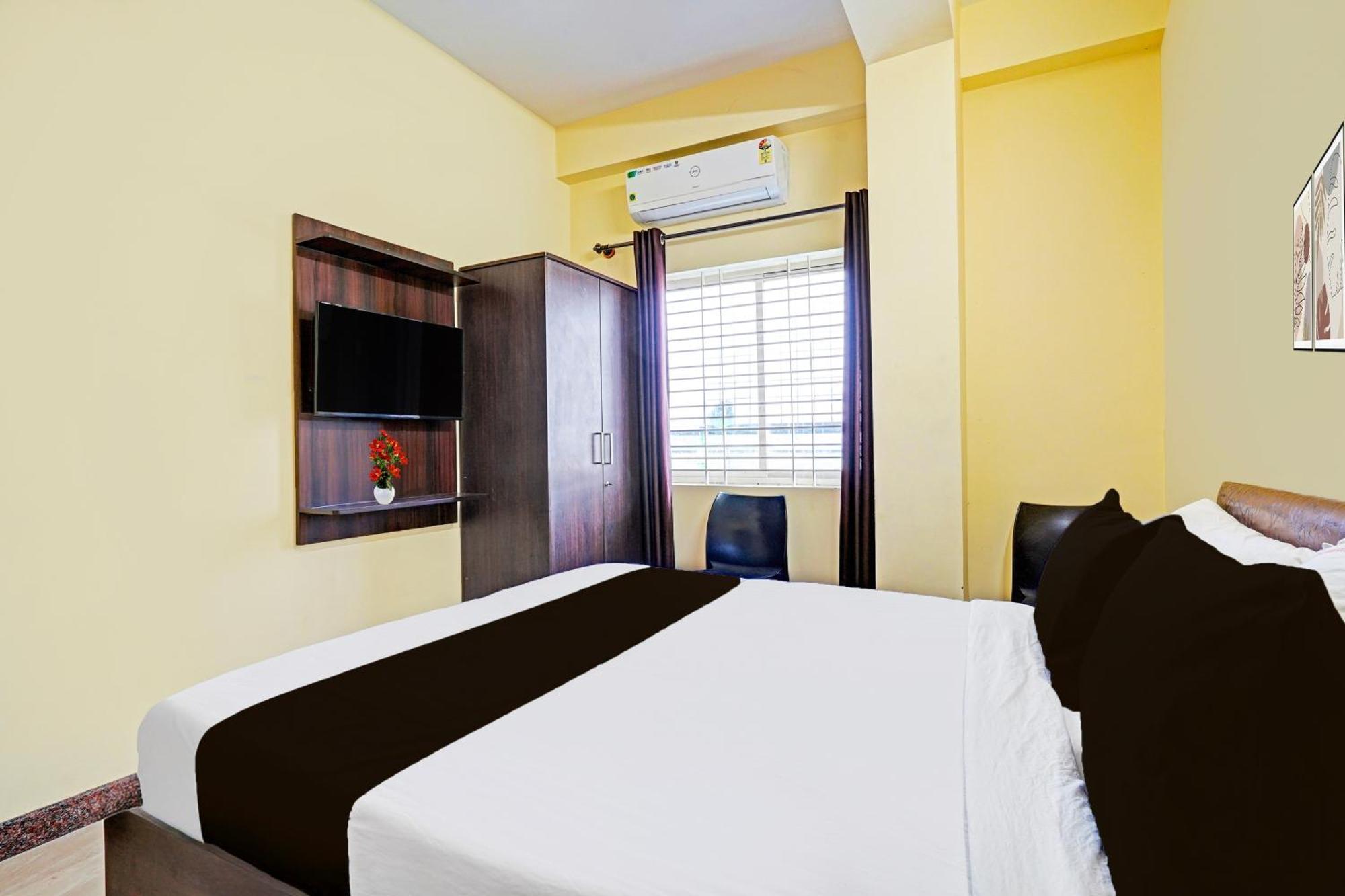 Super Hotel O Srigandhakavalu Formerly Chamundeshwari Lodging Jālahalli Kültér fotó