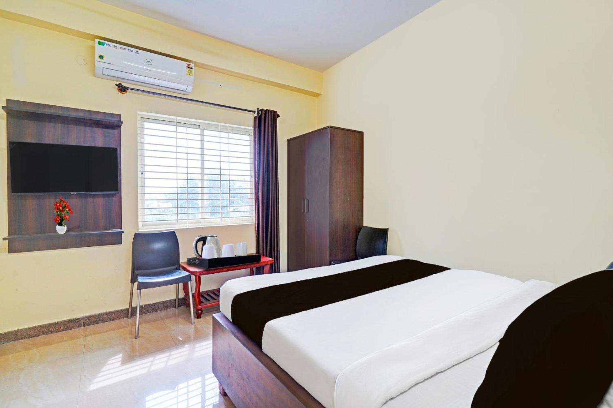 Super Hotel O Srigandhakavalu Formerly Chamundeshwari Lodging Jālahalli Kültér fotó