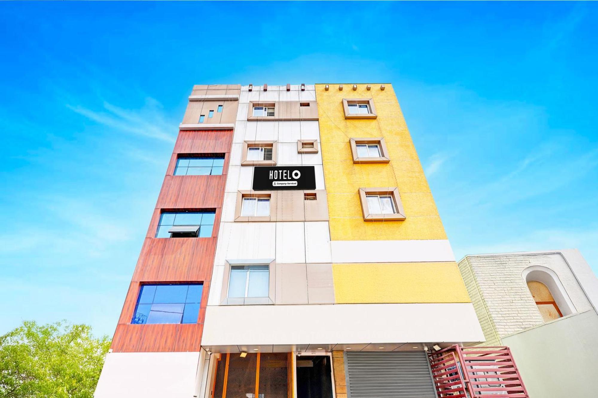 Super Hotel O Srigandhakavalu Formerly Chamundeshwari Lodging Jālahalli Kültér fotó